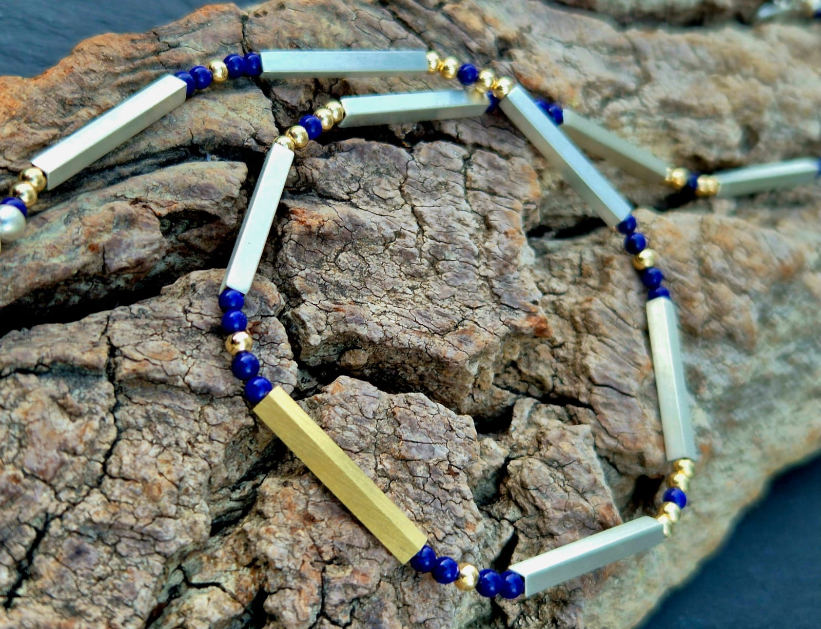 Kette mit Lapislazuli, 585 Gelbgold und 925 Silber